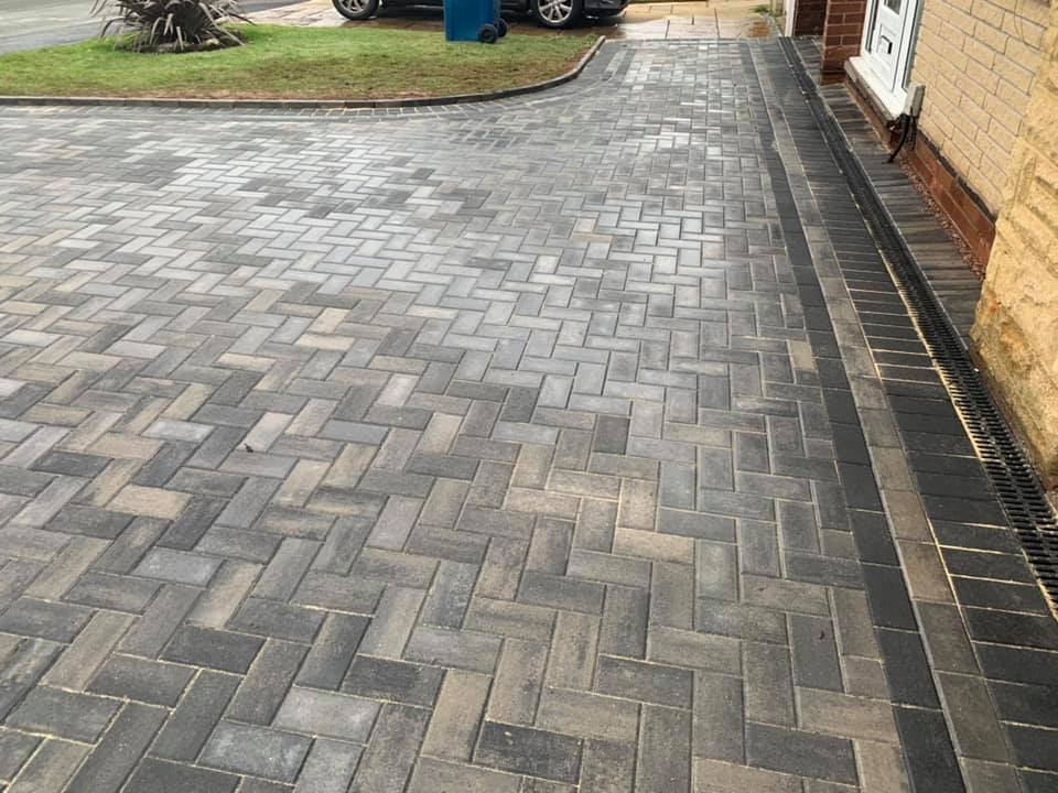 News Block Paving vs Tarmac: The Right Choice for Your Driveway in Staffordshire & Shropshire
